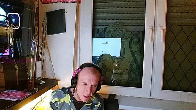 Snapshot of BongChannel chatting on January 9, 2025, 12:25 am BongChannel online show from January 9, 2025, 12:25 am