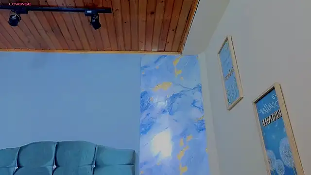 Lana stone  online show from April 22, 2026, 4:15 am