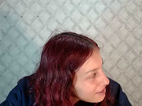 Snapshot of Emma-Wilson chatting on June 18, 2026, 4:24 am Emma-Wilson online show from June 18, 2026, 4:24 am