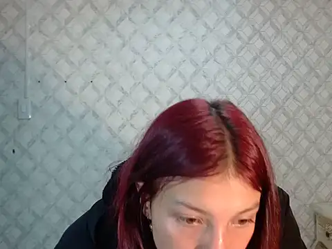 Snapshot of Emma-Wilson chatting on June 20, 2026, 3:20 am Emma-Wilson online show from June 20, 2026, 3:20 am