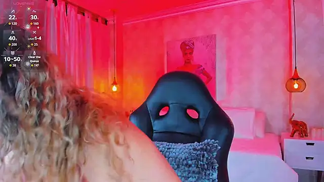 Shantall   online show from October 8, 2025, 11:19 am