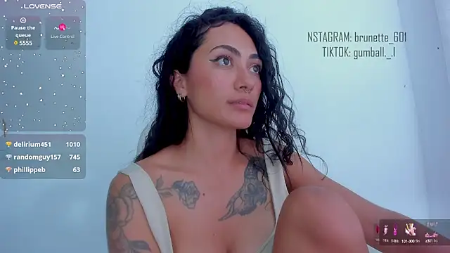 Snapshot of paula_brunette chatting on December 31, 2024, 5:33 am paula brunette online show from December 31, 2024, 5:33 am