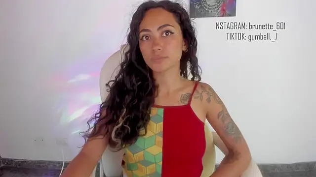 Snapshot of paula_brunette chatting on January 31, 2025, 4:58 am paula brunette online show from January 31, 2025, 4:58 am