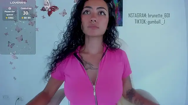 Snapshot of paula_brunette chatting on February 21, 2025, 3:56 am paula brunette online show from February 21, 2025, 3:56 am