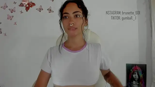 Snapshot of paula_brunette chatting on March 7, 2025, 3:19 am paula brunette online show from March 7, 2025, 3:19 am