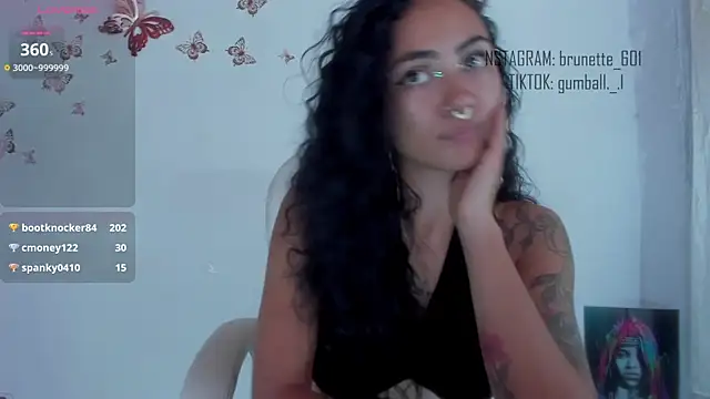 Snapshot of paula_brunette chatting on March 8, 2025, 2:45 am paula brunette online show from March 8, 2025, 2:45 am