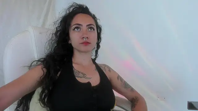 Snapshot of paula_brunette chatting on October 14, 2025, 1:39 am paula brunette online show from October 14, 2025, 1:39 am