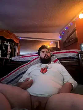 bigdickgio6923 online show from December 14, 2025, 4:23 pm