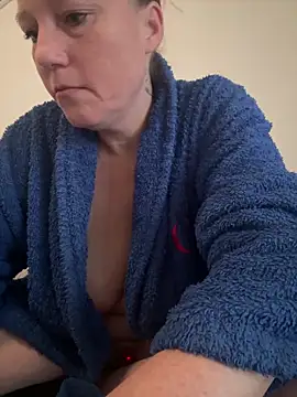 MoniqueLaFee online show from February 23, 2026, 7:06 am