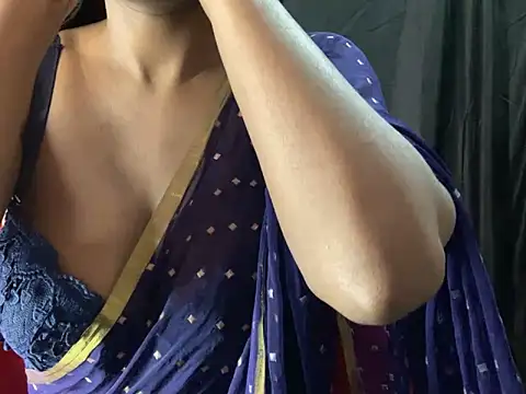 Snapshot of Sexy_trisha__7 chatting on January 28, 2025, 4:19 pm Sexy trisha 7 online show from January 28, 2025, 4:19 pm