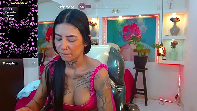 lorenapinto online show from October 7, 2025, 4:31 am