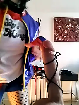 freyamoret online show from December 31, 2024, 11:20 am