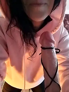 freyamoret online show from January 26, 2025, 7:32 am