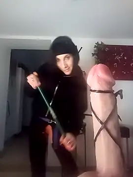 freyamoret online show from March 11, 2025, 5:02 pm