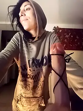 freyamoret online show from March 14, 2025, 4:21 am