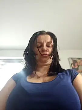 Snapshot of KristenVega chatting on February 7, 2025, 8:44 am KristenVega online show from February 7, 2025, 8:44 am