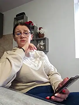 Snapshot of KristenVega chatting on November 23, 2025, 12:49 pm KristenVega online show from November 23, 2025, 12:49 pm