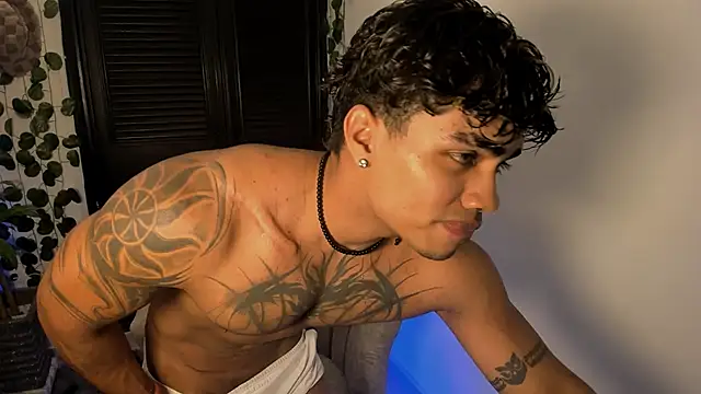 Young laroi online show from March 2, 2025, 4:39 am