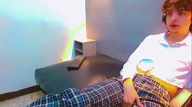 Sr BonnyEthan online show from January 13, 2026, 2:00 pm