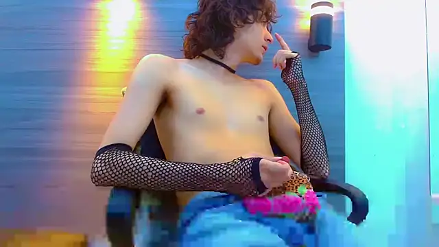 Sr BonnyEthan online show from April 14, 2026, 12:55 pm