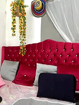 Angelicvill online show from October 13, 2025, 10:59 am