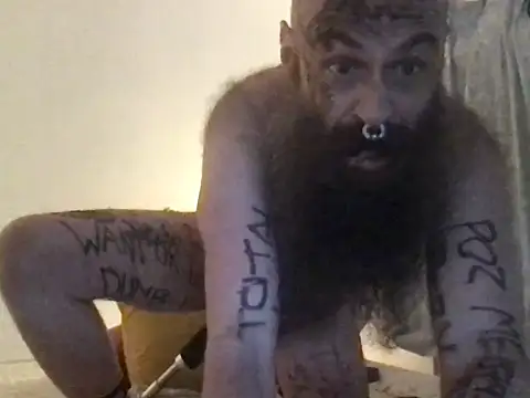 Snapshot of JunkieShitPig chatting on March 22, 2025, 8:08 am JunkieShitPig online show from March 22, 2025, 8:08 am