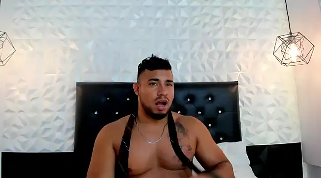 BrianMalonee online show from February 19, 2025, 4:55 pm