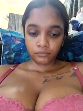 Indianqueen03 online show from November 16, 2025, 5:29 pm