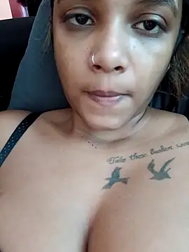 Indianqueen03 online show from December 22, 2025, 1:08 pm