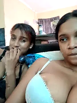 Indianqueen03 online show from February 27, 2026, 2:06 pm