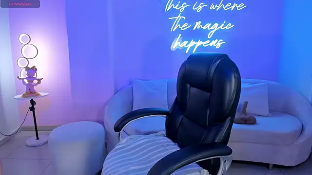 AlessaRomero online show from October 23, 2025, 8:07 pm