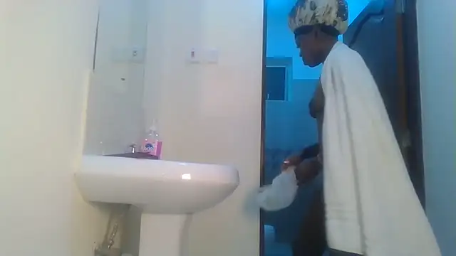 Fine assie online show from March 7, 2025, 7:05 pm