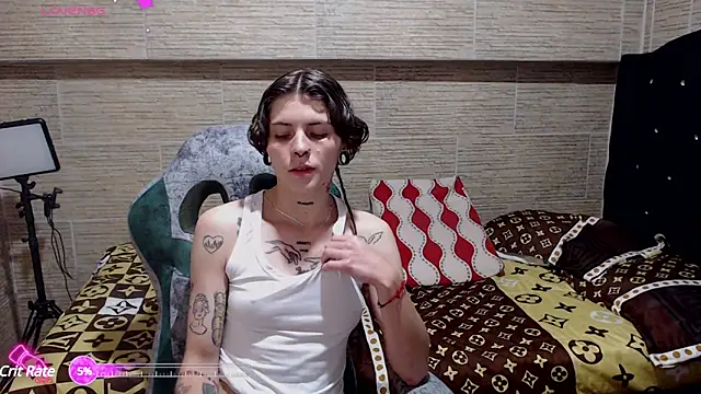 pretty cristal69 online show from January 24, 2025, 2:07 am