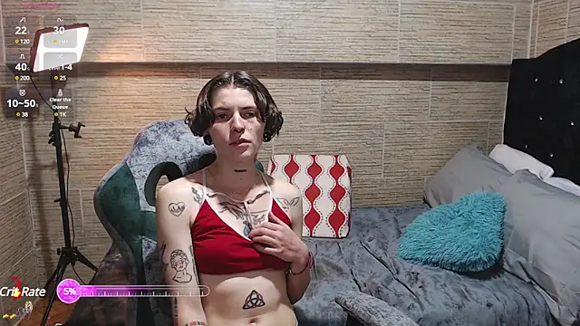 pretty cristal69 online show from February 15, 2025, 2:44 pm