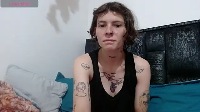 pretty cristal69 online show from September 27, 2025, 2:22 pm