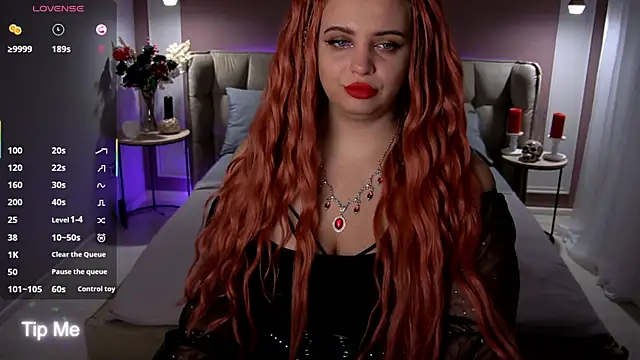 Miss Maya Mils online show from September 22, 2025, 1:07 am