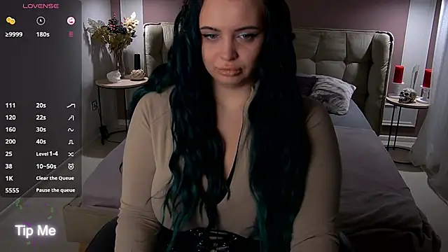 Miss Maya Mils online show from October 15, 2025, 1:06 am