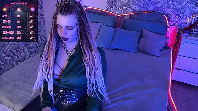 Miss Maya Mils online show from July 2, 2026, 1:05 am