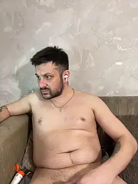 MaeltraJoy online show from April 6, 2026, 9:38 pm