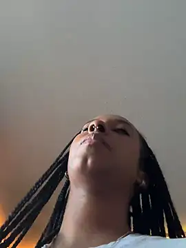 Your Paris online show from February 15, 2025, 11:36 pm