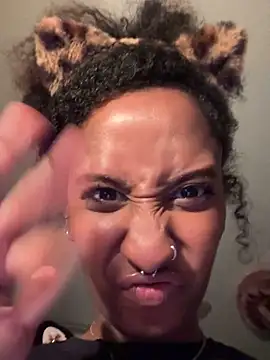 Your Paris online show from March 8, 2025, 4:50 pm