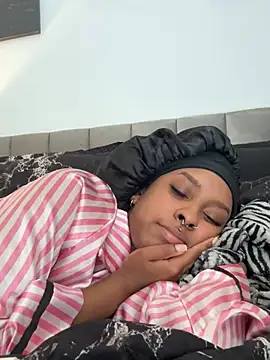 Your Paris online show from March 28, 2026, 5:56 pm