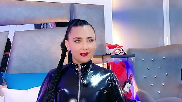 Evangeline Taylorr online show from October 24, 2025, 6:26 pm