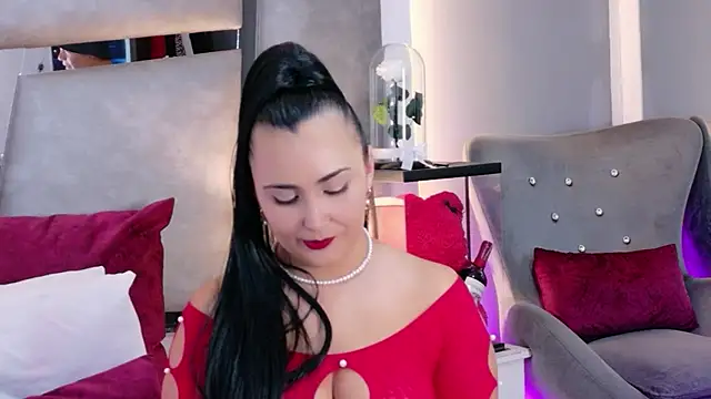 Snapshot of Evangeline_Taylorr chatting on June 25, 2026, 8:13 pm Evangeline Taylorr online show from June 25, 2026, 8:13 pm