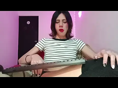 Snapshot of lucydreamm chatting on September 21, 2025, 1:29 am lucydreamm online show from September 21, 2025, 1:29 am