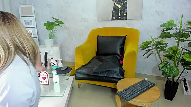 MissEscarleth online show from January 30, 2025, 2:49 am