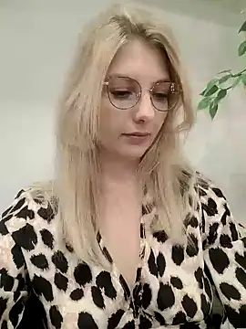 Amitiel Angel online show from January 17, 2025, 5:51 pm