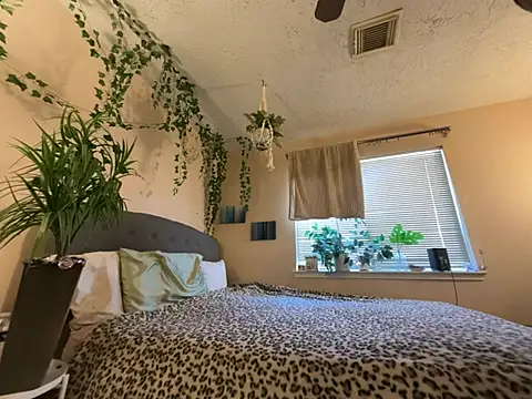 magicalc00ch online show from February 22, 2026, 5:33 pm