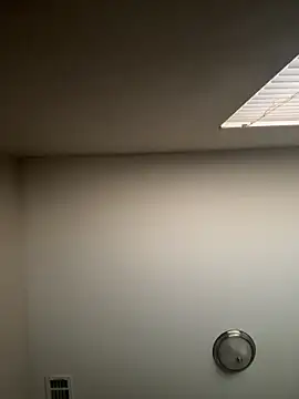 james26  online show from October 4, 2025, 11:25 pm