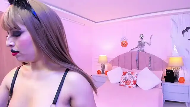 MadelaineJones online show from October 23, 2025, 8:07 pm